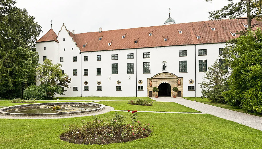Ehemals Fuggersches Schloss Glött, Germany
